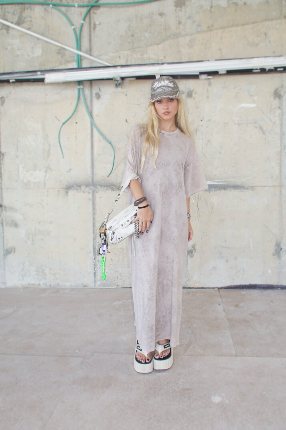 Robe Longue T-Shirt galaxy nude – Image 4