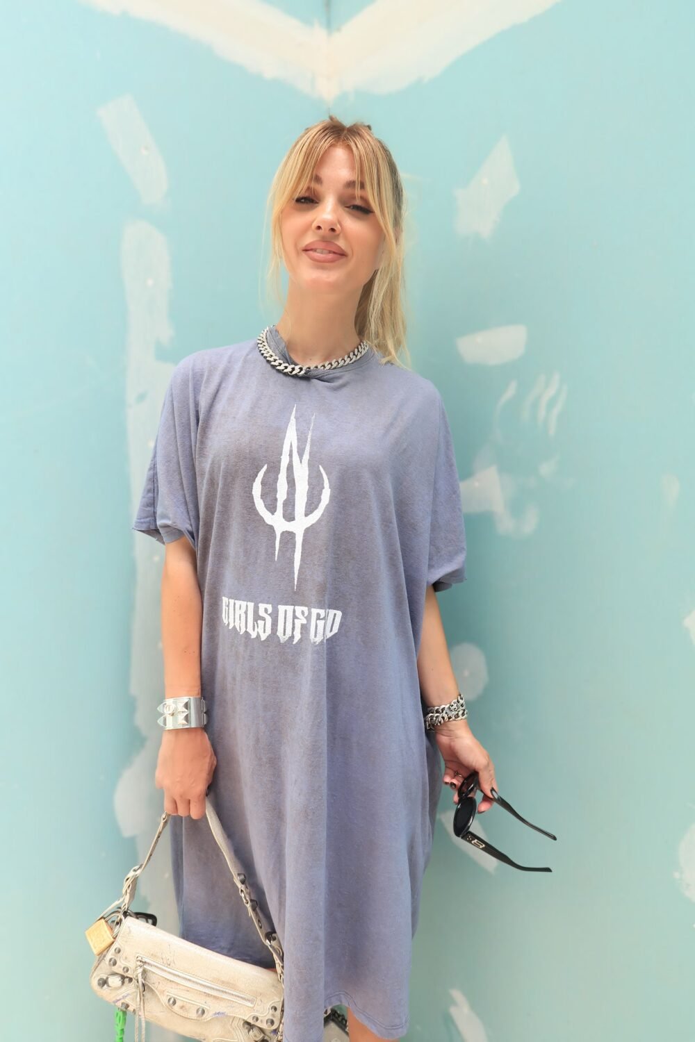 blue washed-stone shirt « girls of God » – Image 7
