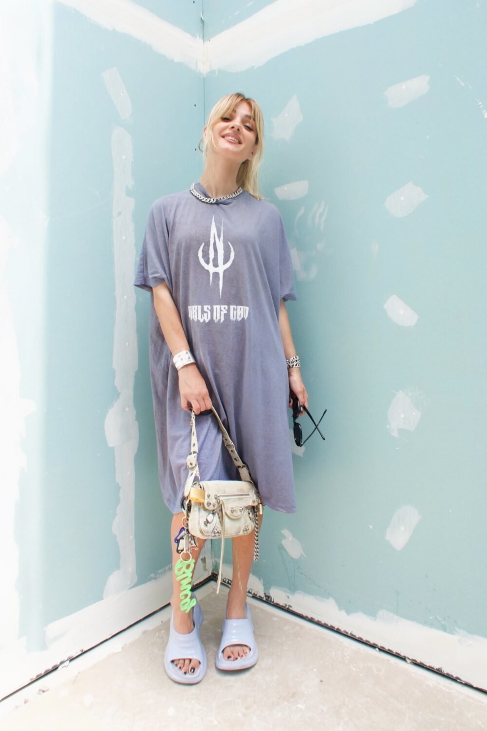 blue washed-stone shirt « girls of God » – Image 10