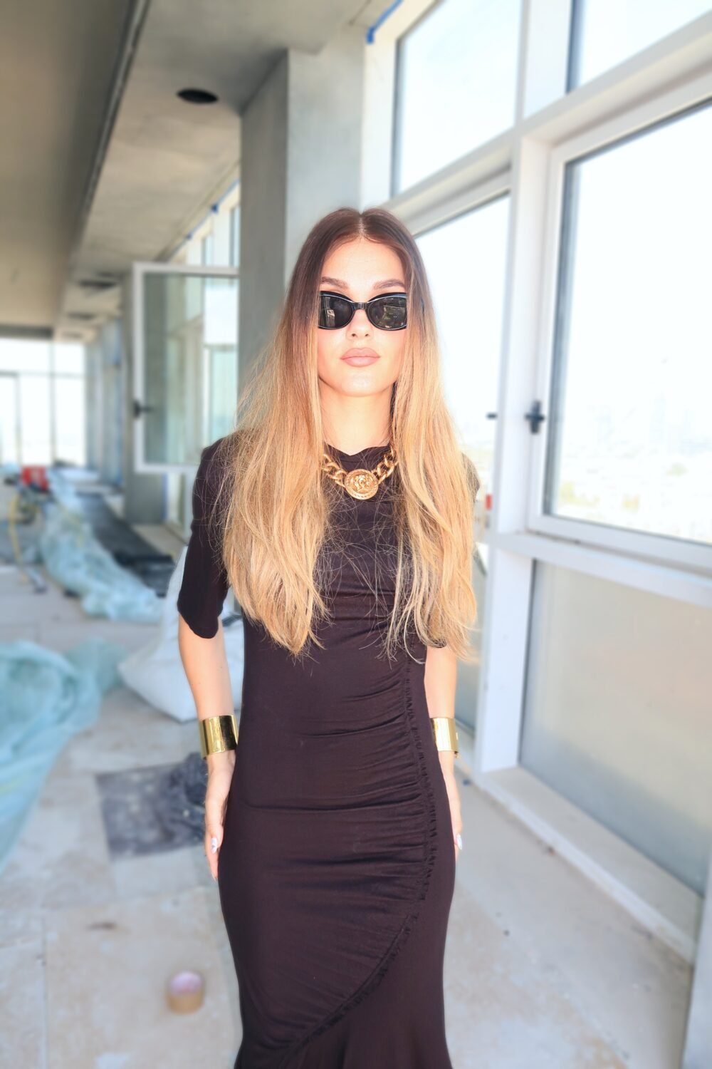 Robe Asymétrique – Black – Image 5