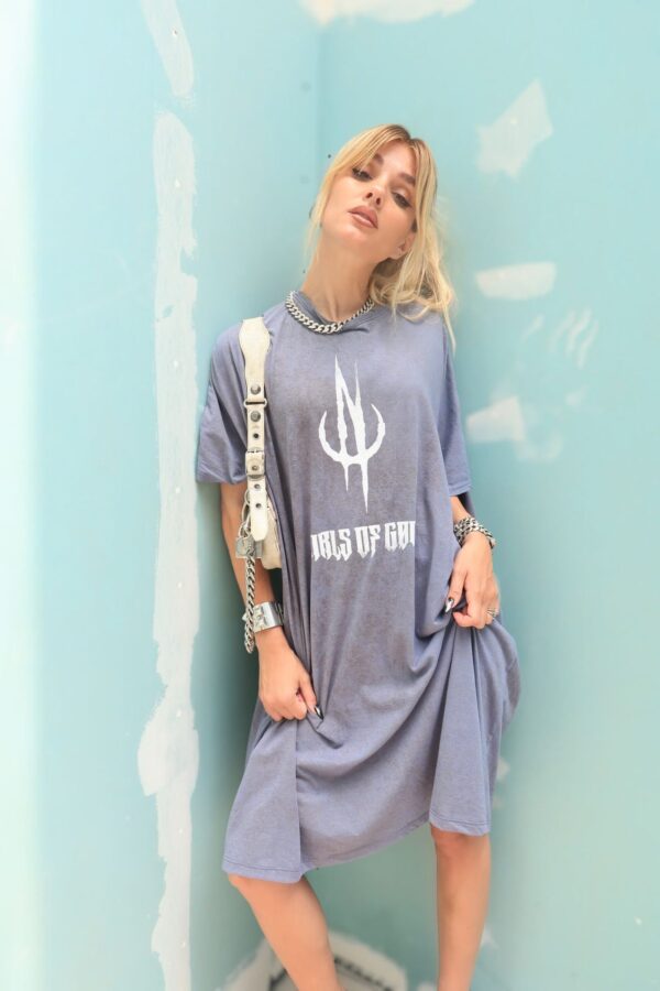 Blue Washed - Stone Shirt « Girls Of God »